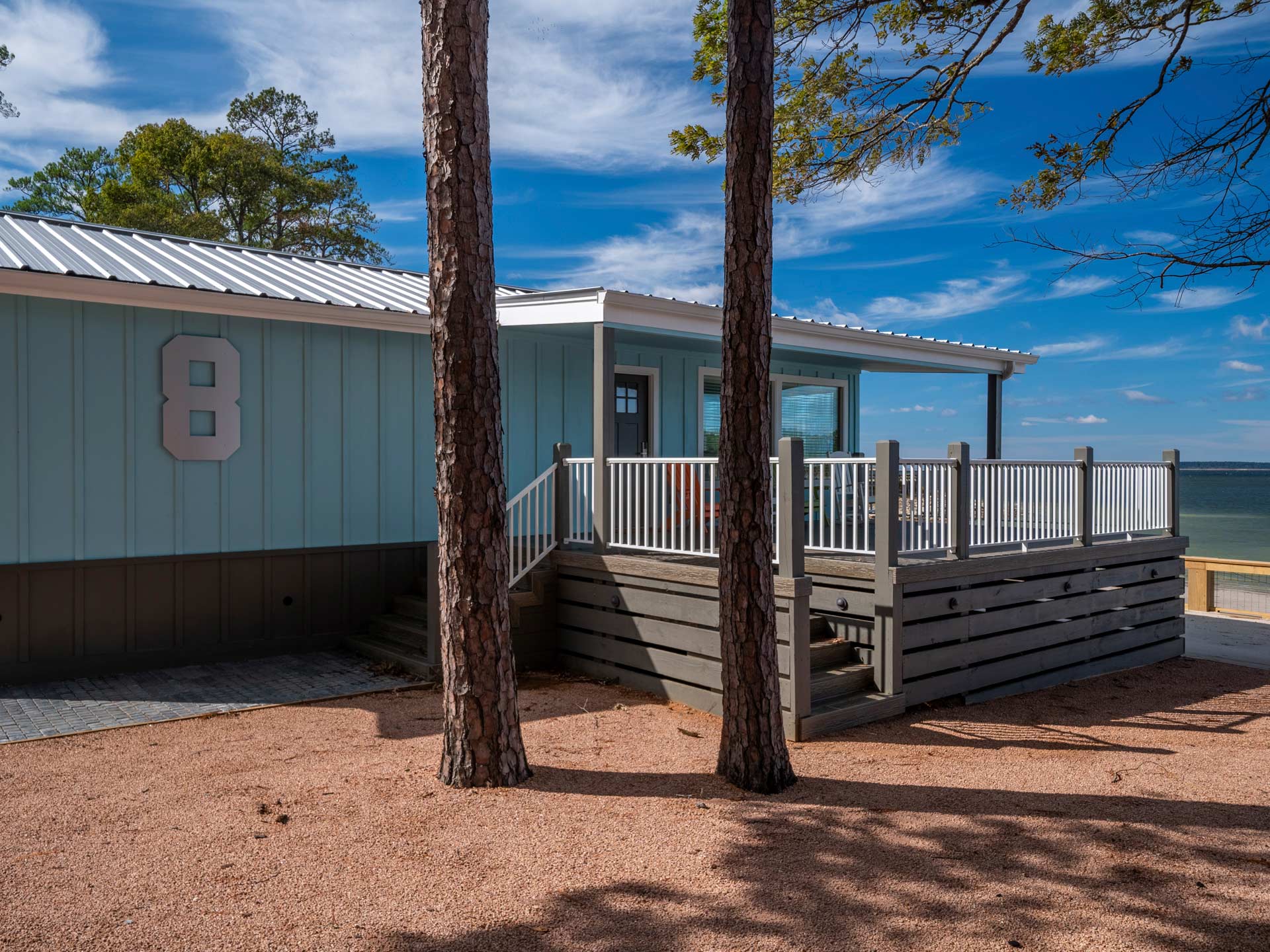 Lakeside Cottage Exterior