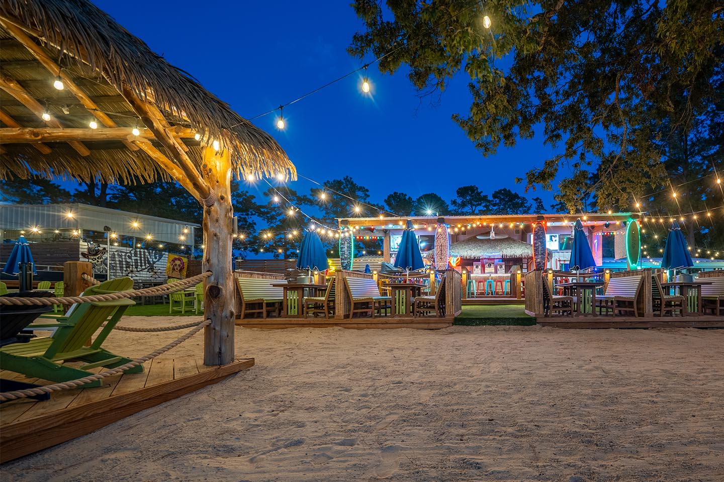 Spicoli’s Bar at night