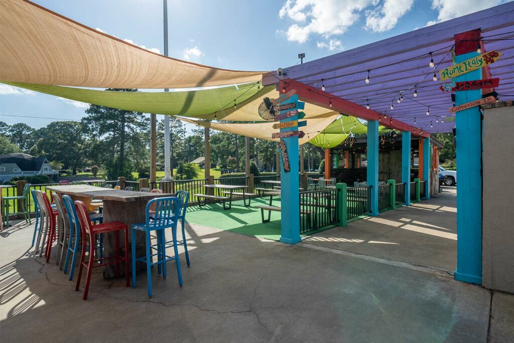 Sammy Rays Shaded Patio