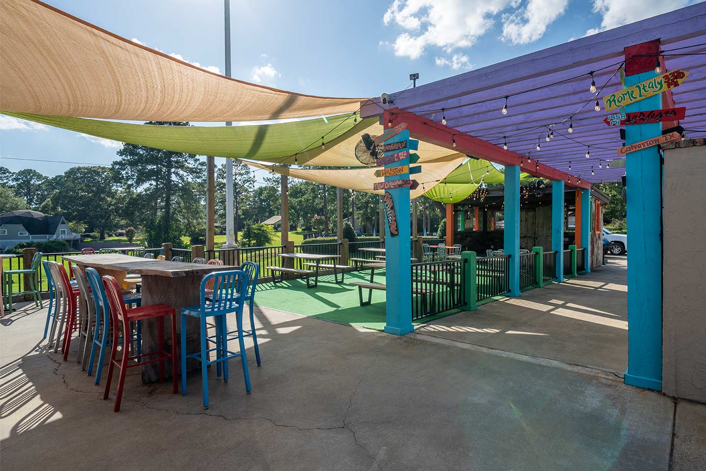 Sammy Rays Shaded Patio