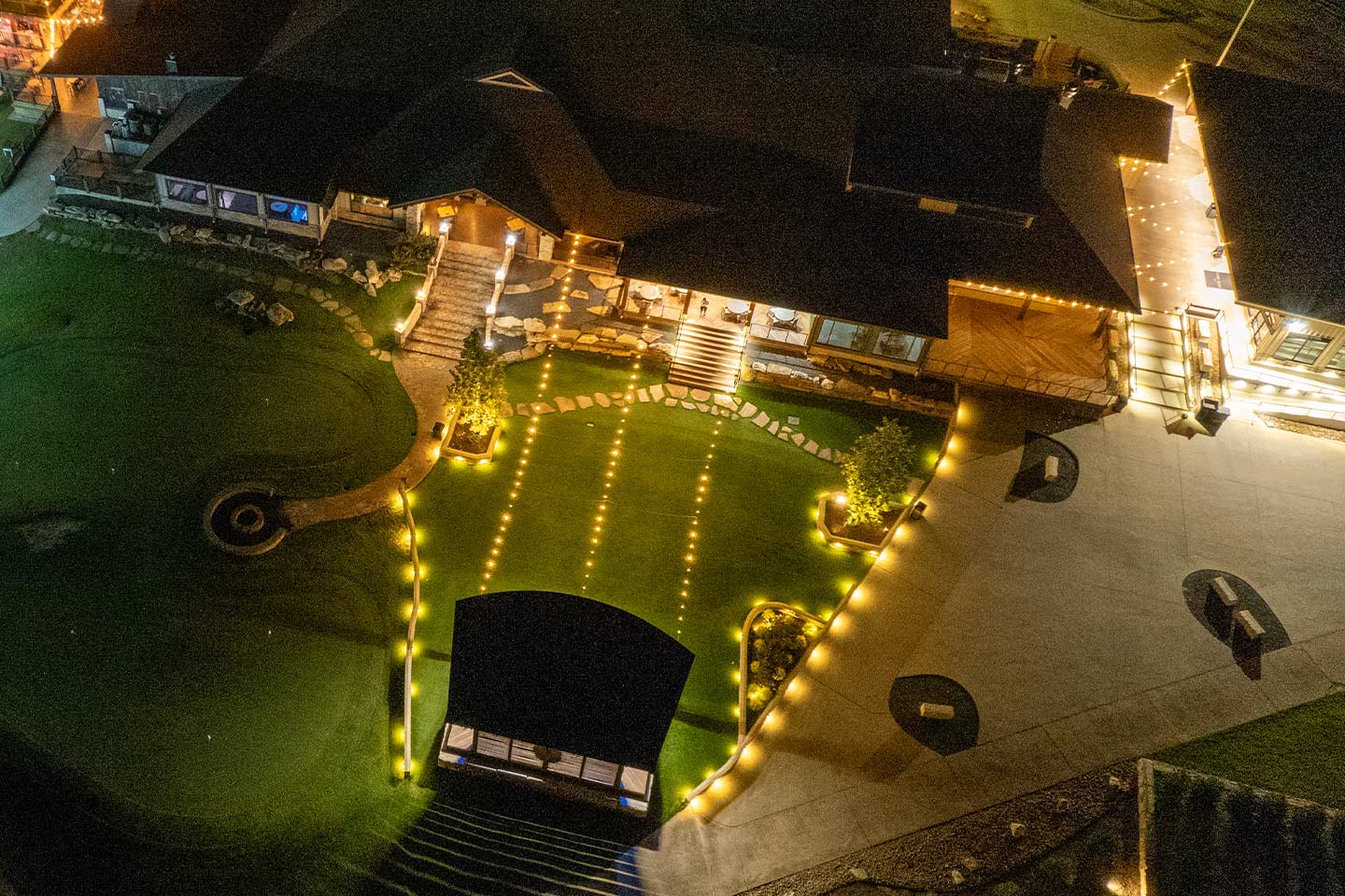 Aerial of White Oak Room at Rayburn Resort 