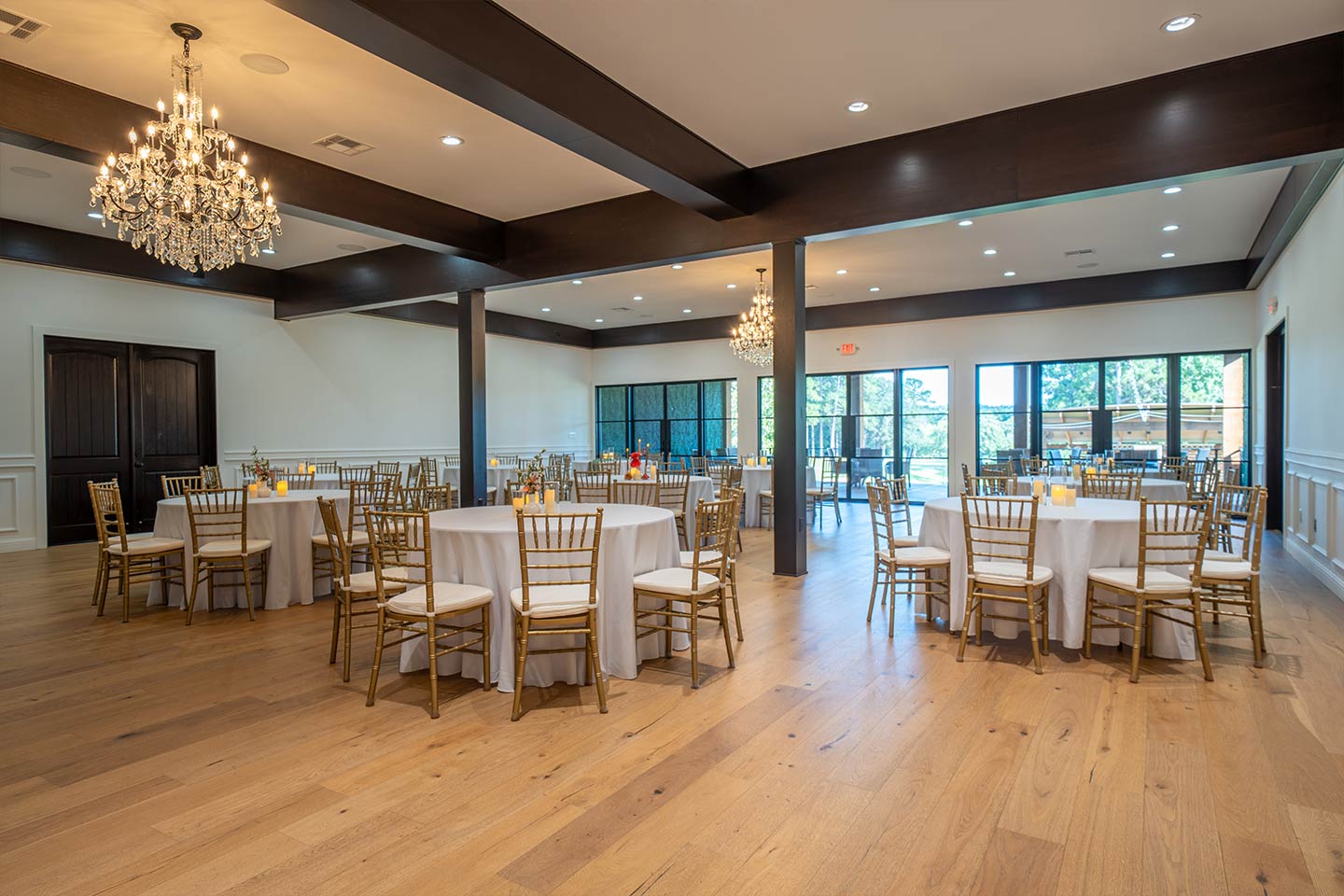 White Oak Room at Rayburn Resort & Marina 